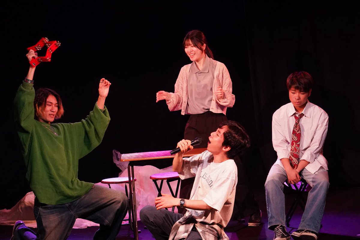 gome_stic's tweet photo. ペナペナジー × イーハトー部
『 #ダーティタウン・トーキョー 』

[ ８月８日の公演❷ ]
　開　　場｜17:00
　開　　演｜17:30
　上演時間｜約60分

🗼 当日券あり 🗼 https://t.co/SzXgJb0kah
