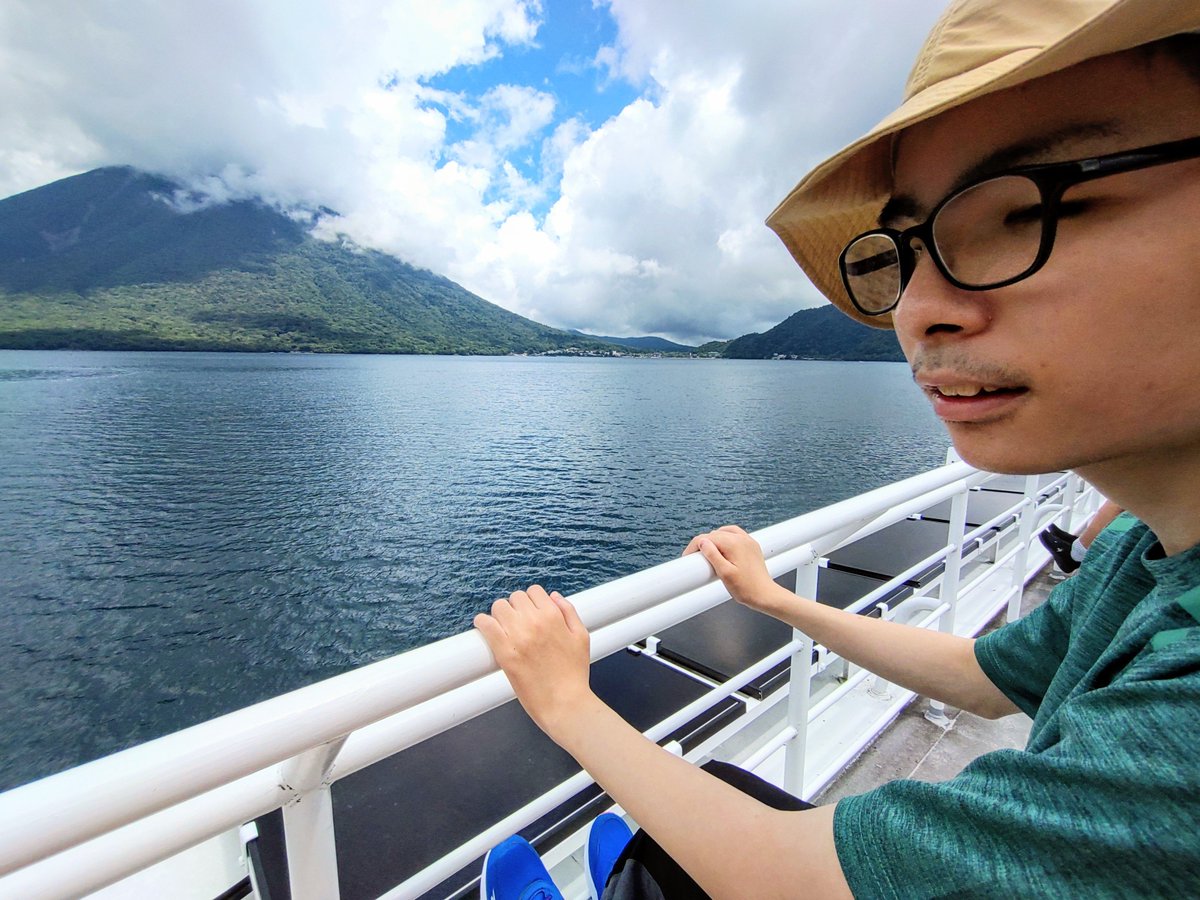koziro64087's tweet photo. 今年も奥日光中禅寺湖に涼みに。

日差しは肌には暑かったものの、気温24℃。

遊覧船に乗り湖面を吹き抜ける涼しい風を浴びる。

午後に水遊びを予定するも、にわか雨で撤収。

夏を快適に過ごすには、ホントいい場所。

#栃木県日光市 
#中禅寺湖
#夏の風景 https://t.co/dxuMANkGeV