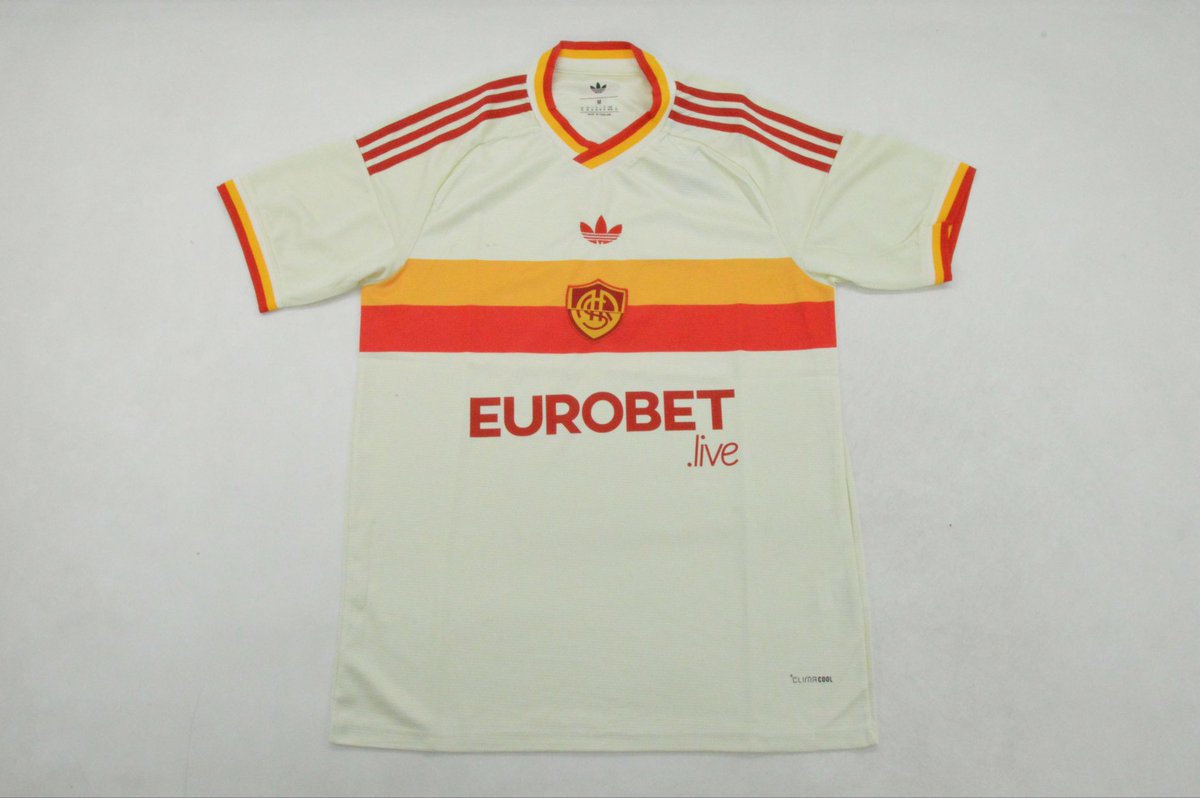 CamisGlobal's tweet photo. ‼️DISPONIBLE‼️ 

ROMA 26/27

Una camiseta espectacular!! https://t.co/25GzQ1QnkG