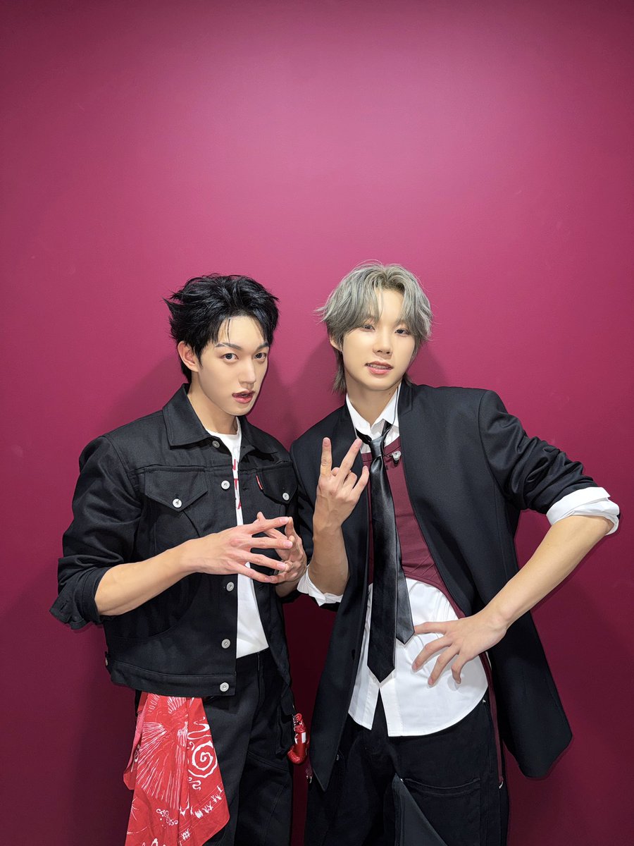officialTheWind's tweet photo. [📸]

#260808

✔️ The Wind (더윈드) MBC #음악중심 🎶🎹

#더윈드 #THEWIND #The_Wind
#Second_Wind https://t.co/2n3RutpPnC