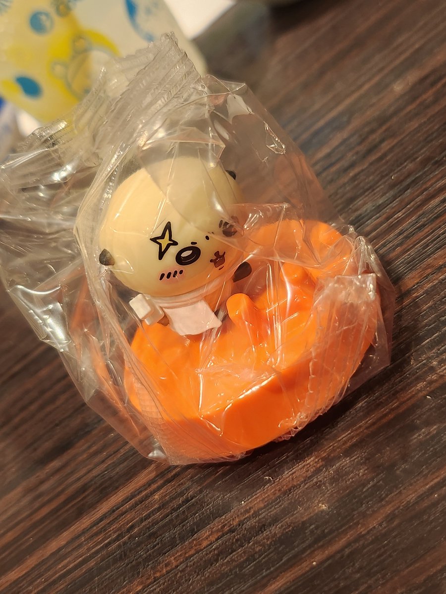 i_mo_mo_t's tweet photo. ココイチ
ちいかわ　フィギュア　未開封のみ
譲　ラッコ
求　ちいかわ、シーサー、カニちゃん(古本屋)、うさぎのどれか
最近ちいかわ関連郵送トラブル目にすること多いので池袋手渡し可能な方のみ。金19時頃、土日、お盆可。リプよりお願い致します。 https://t.co/q4X41Qvji5