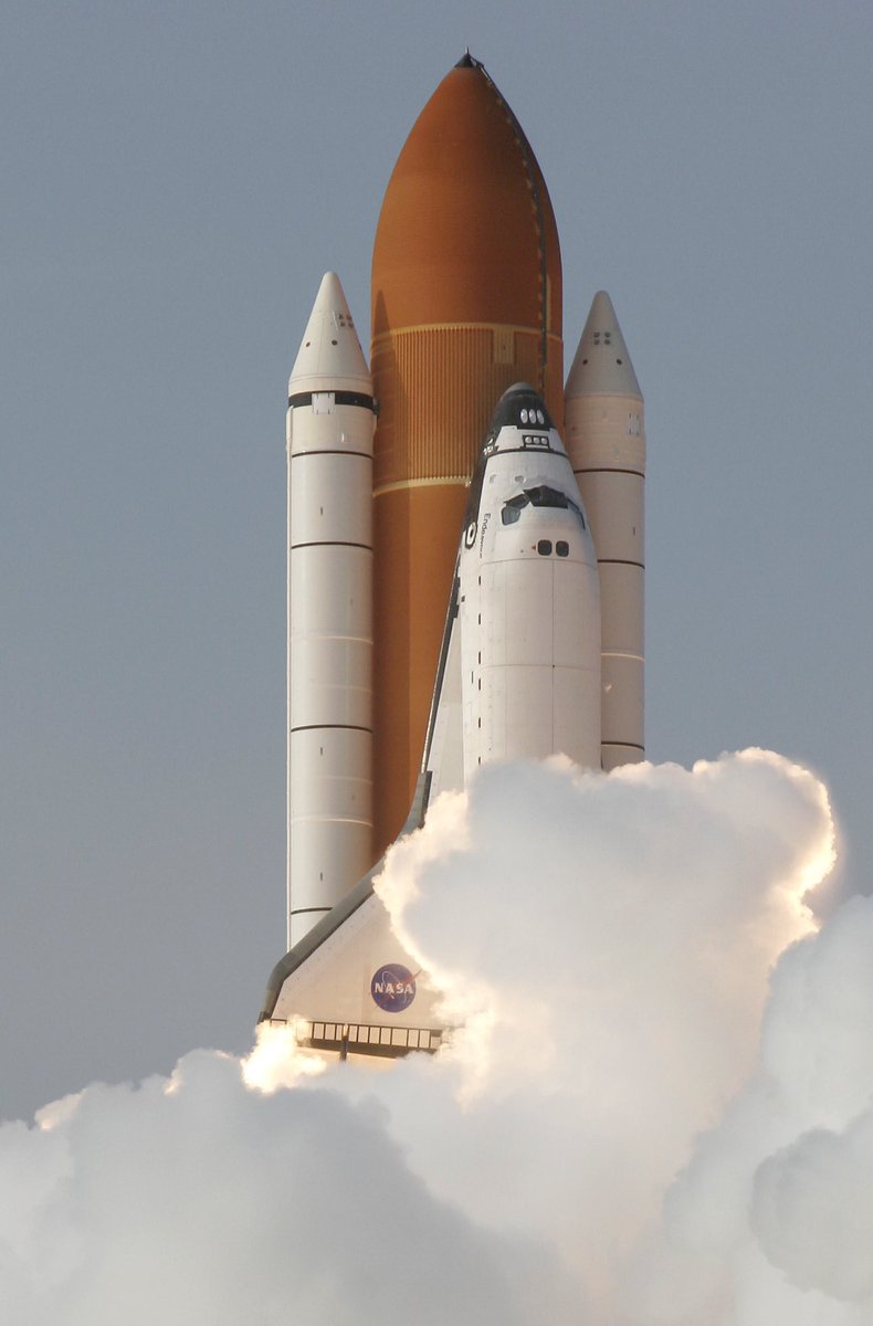 billmeco's tweet photo. OTD 19 years ago #spaceshuttle #Endeavour #STS118 launched to the #ISS from #Pad39A #ov105 #nasa #ksc https://t.co/pFKF7DWteS