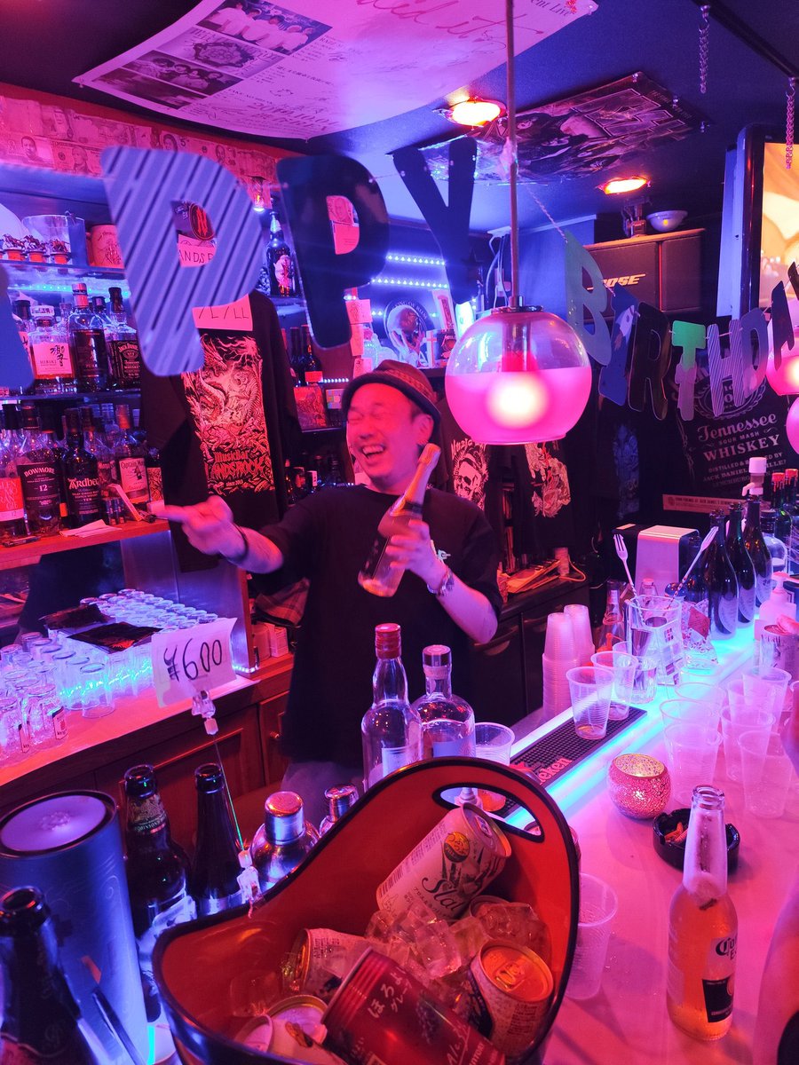 LANDSROCK's tweet photo. 本日20:00オープン‼️
Master HIDE 
52Th Birthday Party Day2
DJパーティー編
◾️ゲスト
MOE / AYUMI BRIDEAR
STEVIE Trymatic
Yu-To THOUSAND EYES
ピロ
SAKURAI
◾️レギュラー
HIDE
タクマ
ハル
◾️会場
MusicBar LANDS ROCK
豊島区池袋2-47-7
フォーレセブンビル6F
https://t.co/OgkzTkLxso https://t.co/nN6ycSu8l6
