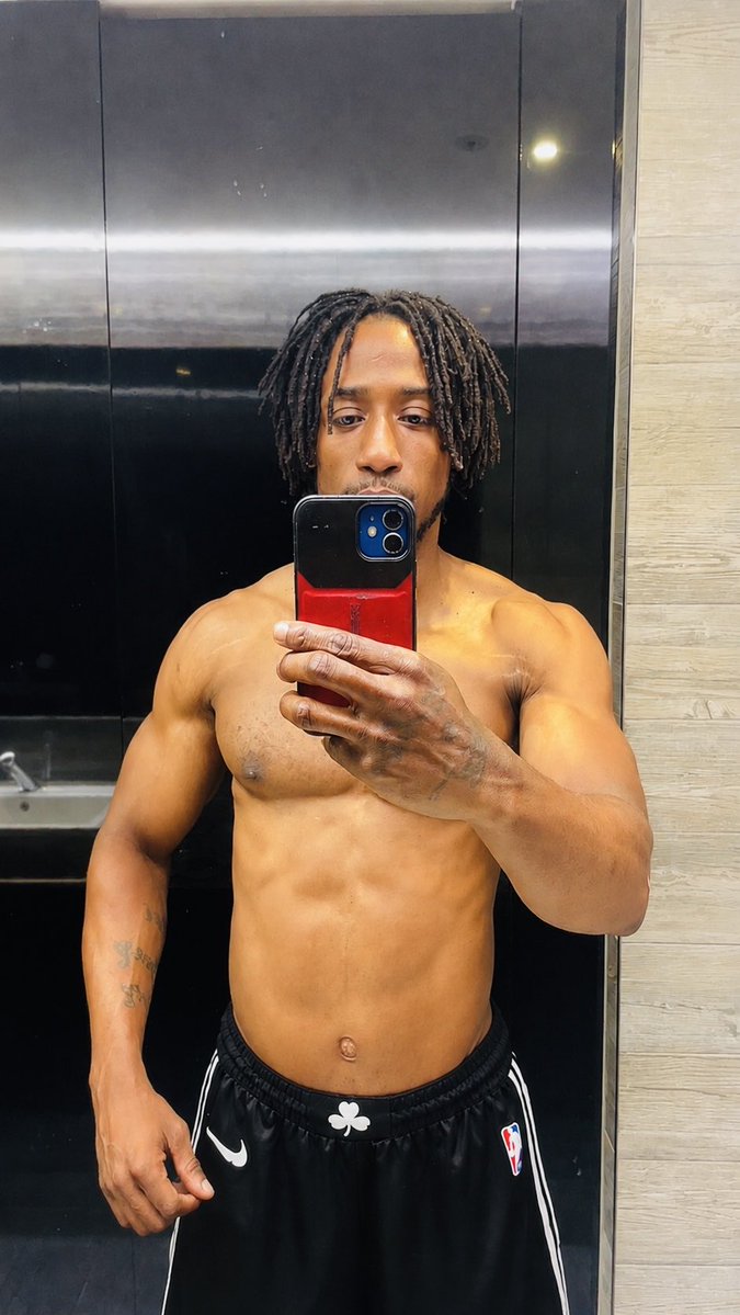 CHAMP_OFFICIAL1's tweet photo. I’m still around just preparing 🥾 #STRIKEFORCE 🦅 https://t.co/qhxZUUquZI