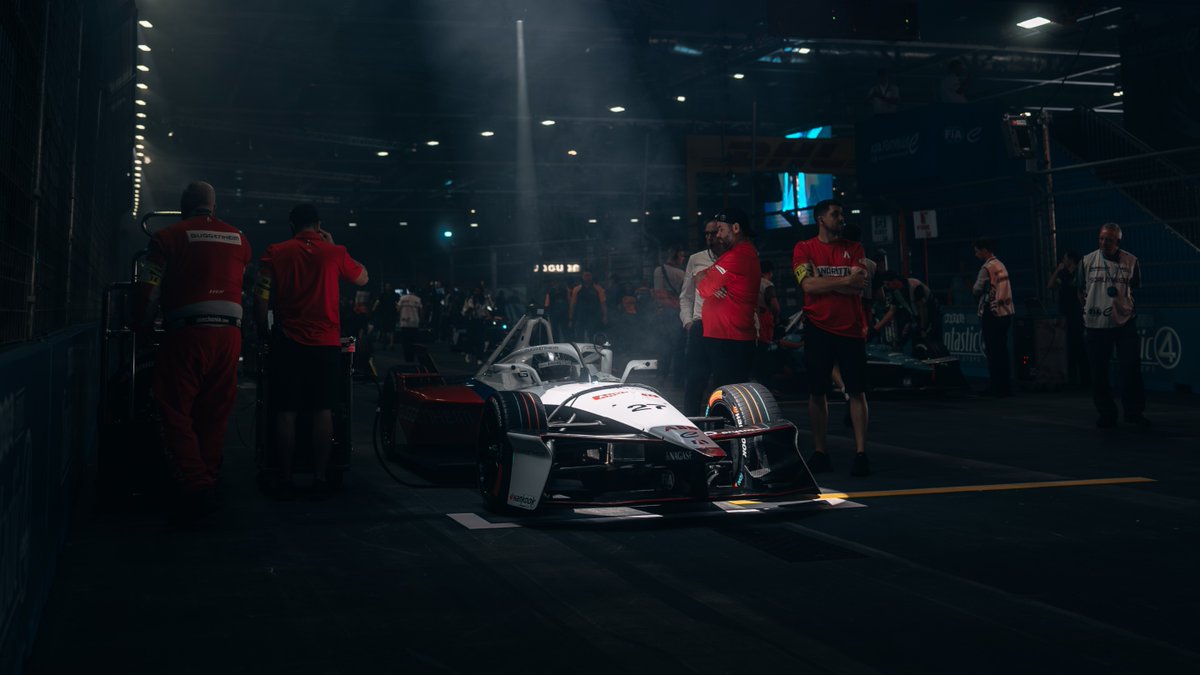 AndrettiFE's tweet photo. 1 week until lights out... 🚥
Who's ready?! 🤩 https://t.co/ZAidk3eHRU