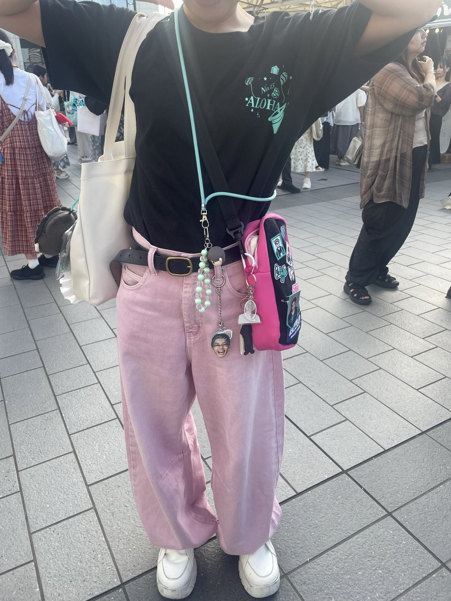 sourpaper13's tweet photo. @Riara0034 お待たせしました。そちらに向かいますね！
服装はこれです！ https://t.co/kEUEdo932p