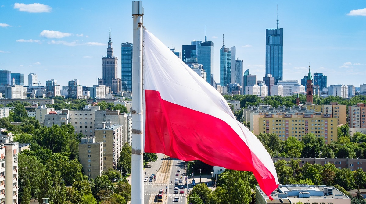 nexta_tv's tweet photo. 🇵🇱 Poland has become the EU’s sixth-largest economy and could overtake Switzerland in just a few years

The country’s GDP is approaching €1 trillion as the economy continues its rapid growth.

Poland has taken sixth place in the EU rankings, overtaking Belgium, Sweden, Ireland and Austria.

The EU’s top five largest economies remain unchanged: Germany, France, Italy, Spain and the Netherlands.

According to forecasts, Poland could overtake Switzerland in terms of nominal GDP by 2028 and enter the world’s top 20 largest economies.