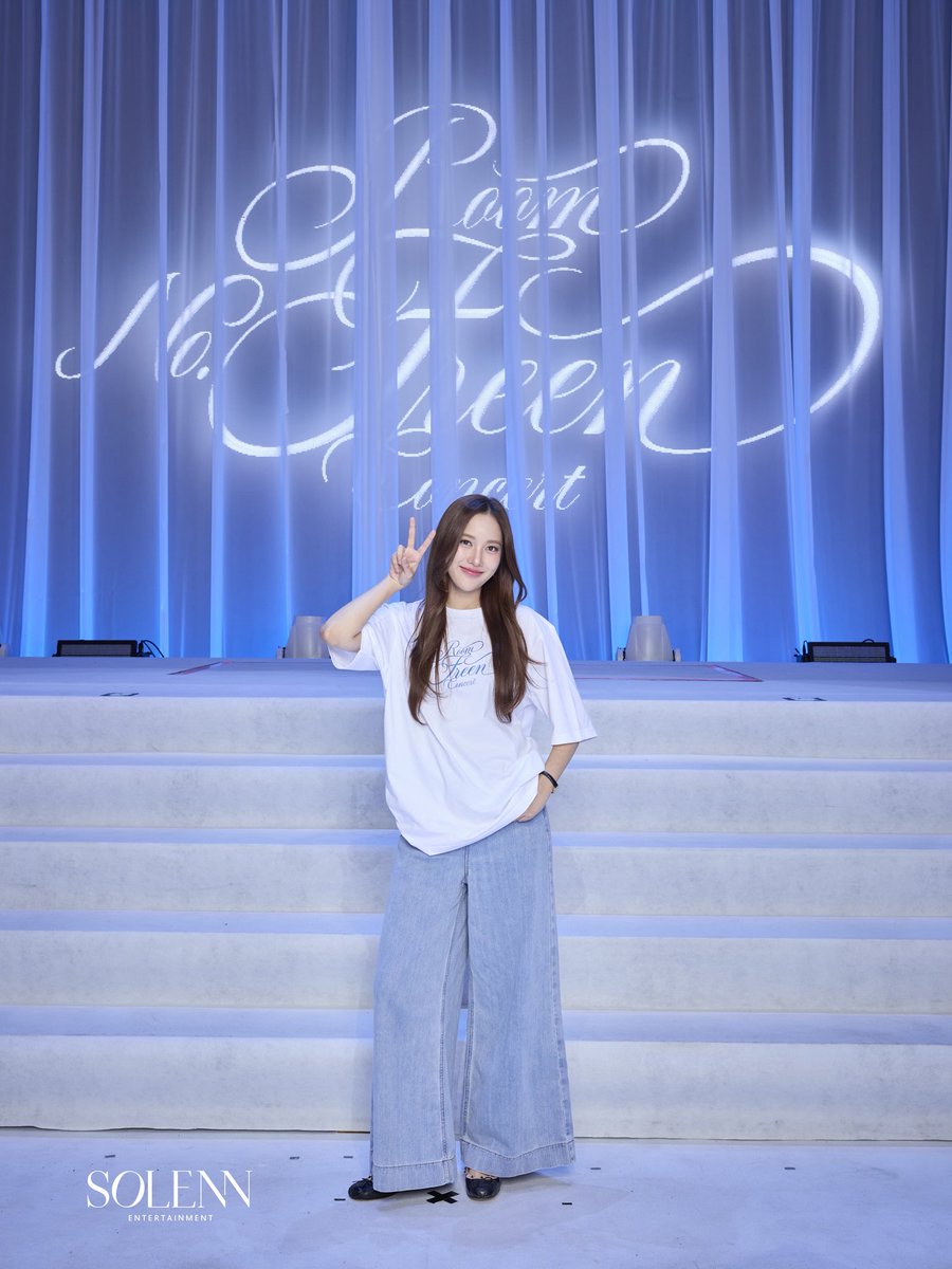 Solenn_Ent's tweet photo. Come on in 🚪✨✌🏼

KNOCK KNOCK ROOM NO. FREEN
#RoomNumberFreen #srchafreen https://t.co/wyALiwSyAi