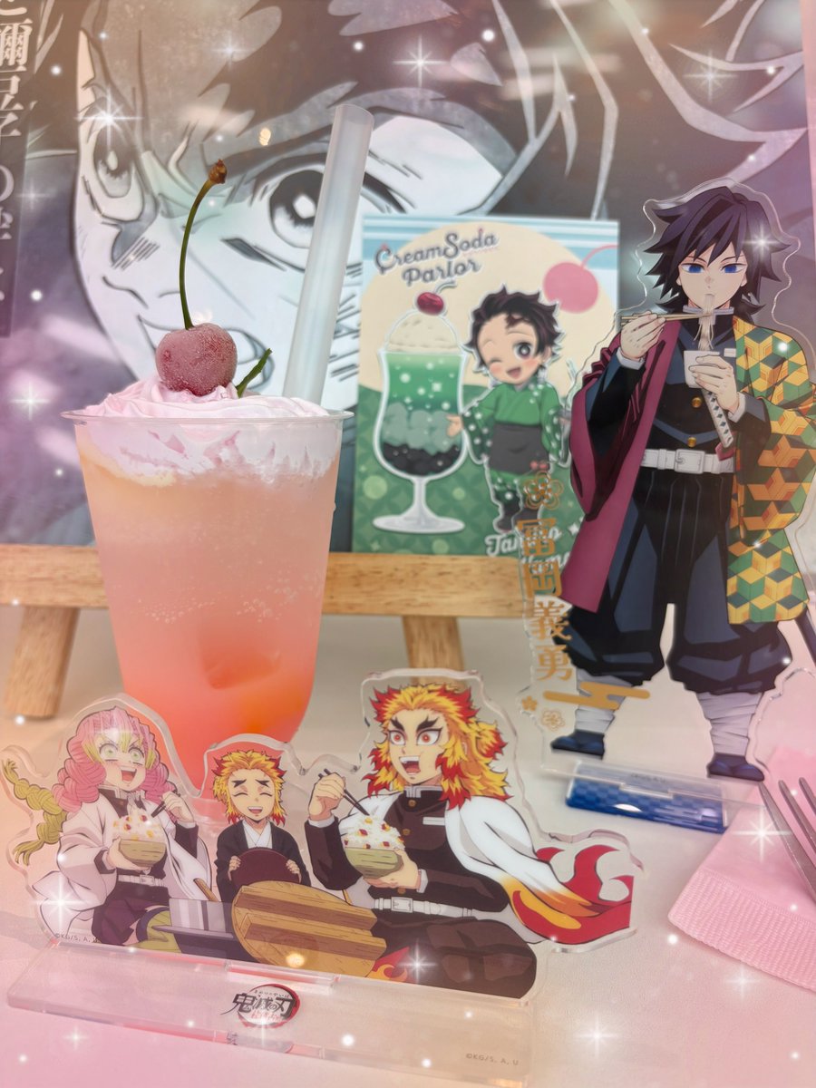 p138ss's tweet photo. 空席でヒロマに行けた！
グッズ何一つなくて人権なかった笑
ヒロマしかないから、いる間だけ受注できます！にしてくれないかな😢
顧客体験格差が酷い https://t.co/XuNeXl5OEA