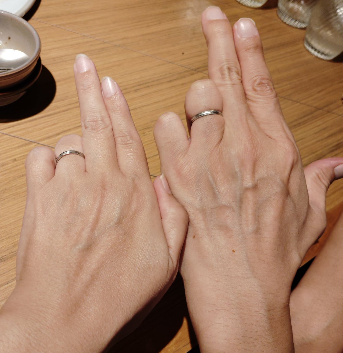 peakoi2025's tweet photo. 今日は結婚記念日だったのでランチに行ってきました！！💍

喧嘩ばかりの二人ですがこれからも面白おかしく？支え合って暮らして行きます！

いつも推し活理解してれて助かる！！✨ https://t.co/QGrQ0y7bbZ