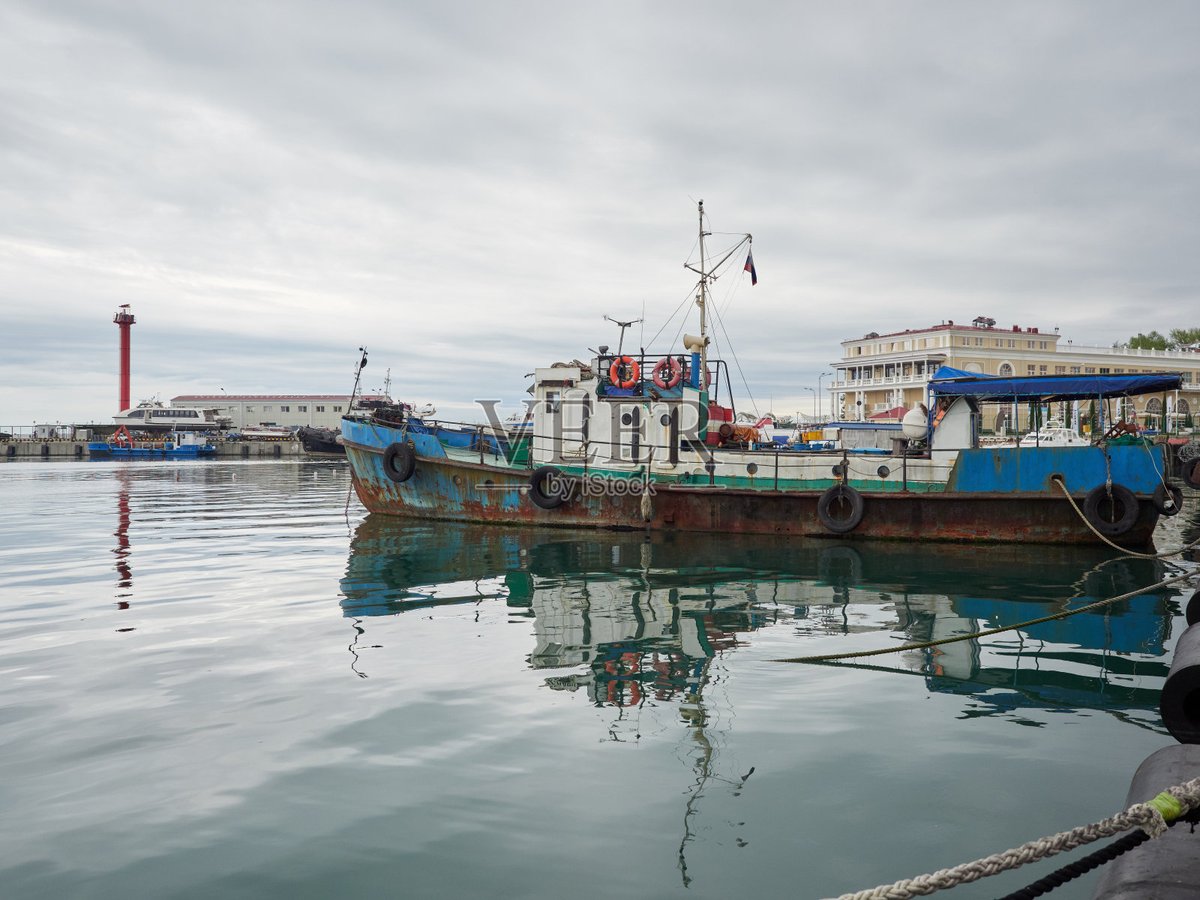 phankim5d's tweet photo. Just wrapped a quick day trip to the old harbor—fresh seafood, coastal winds, and way too many good photos to sort through tonight! https://t.co/ZSQc6rjp40