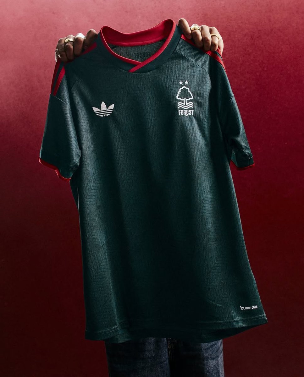 TheyThinkKits's tweet photo. Nottingham Forest x adidas Trefoil https://t.co/ps0KfGtmHK