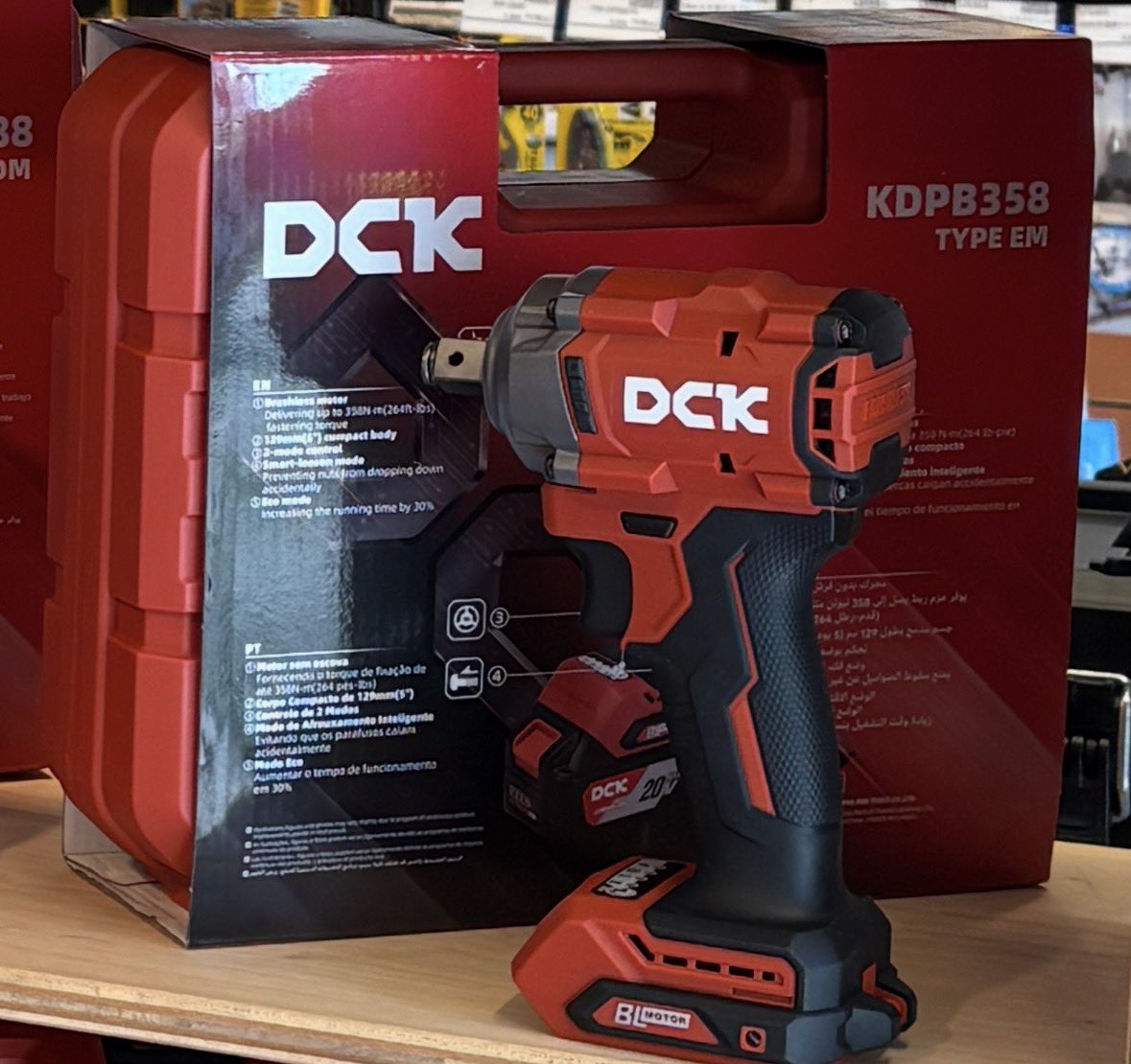 m__parts's tweet photo. 本日はDCK商品
沢山の方にご購入頂きました‼️‼️
誠にありがとう御座いました‼️‼️
#DCK https://t.co/LTWbhSZtPv