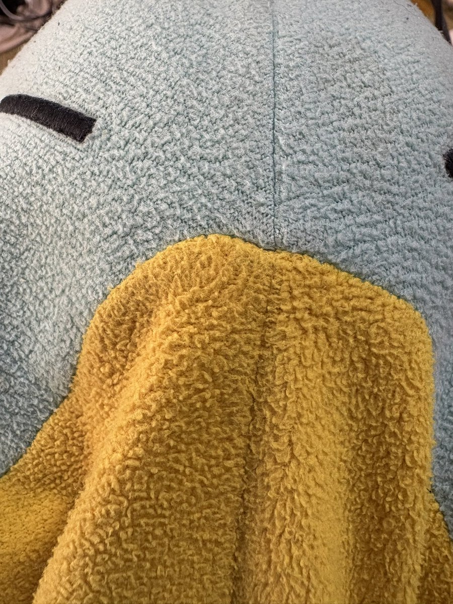 icoicochan3's tweet photo. ところで抱き枕イコちゃん再販まだですか？イコちゃんすっかりクタクタになってしまいました。

#イコちゃん https://t.co/eJsJ7xsnK9