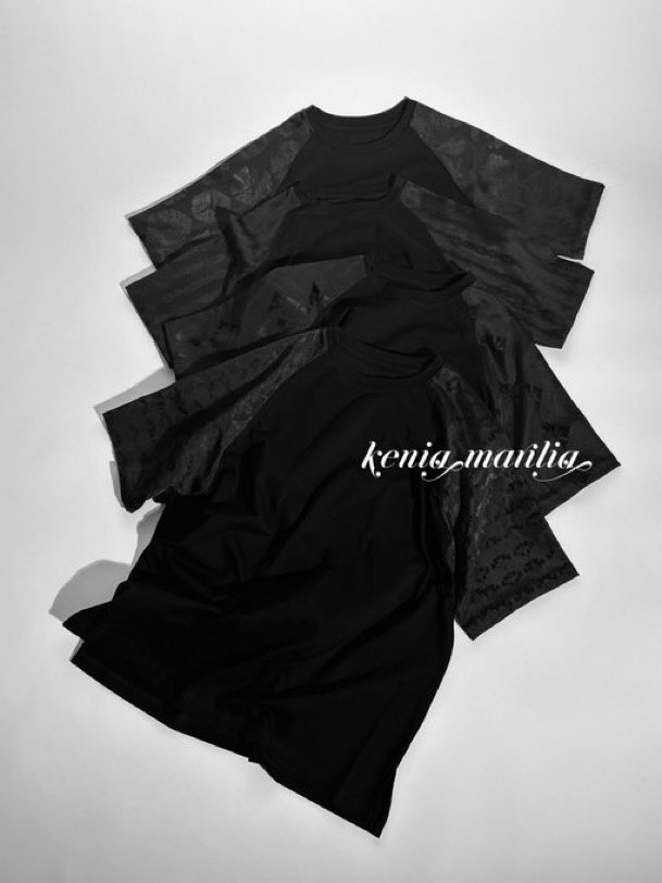 Keniamarilia2's tweet photo. 【keniamariliaオリジナル反物でお作りしたケニT発売開始】

オリジナルの化繊反物・洗濯機でじゃぶじゃぶ洗える素材でTシャツを作りました。
肉厚で型崩れしにくい仕様。
すでに在庫が終了した品もございますが是非ご覧ください。

https://t.co/tib8n84fZF https://t.co/2isOYWYPuM