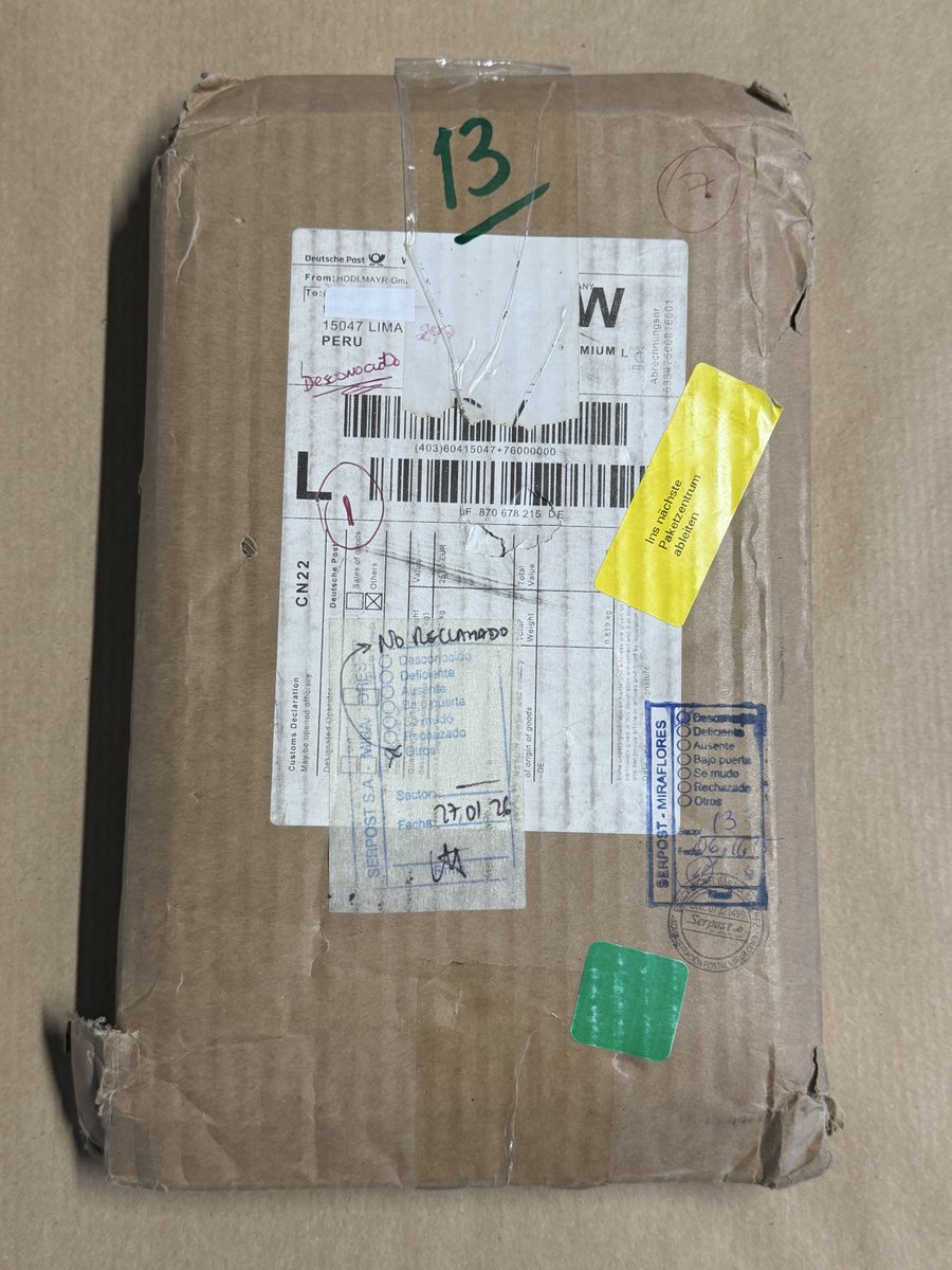 copiaro's tweet photo. 🥳 We have a winner AND a giveaway!

The longest-travelling parcel in company history just came home.

📫 Shipped: October 26, 2025
🌎 Destination: Lima, Peru
📬 Returned: Early August 2026
❓ Reason: Undeliverable

That’s 9 months on the road - and still in surprisingly good shape

🎁 Giveaway: Guess the contents and it’s yours.

Hint: it’s a book from @KonsensusN 

Drop your guess in the comments. First correct answer wins, we ship (again 😅)
