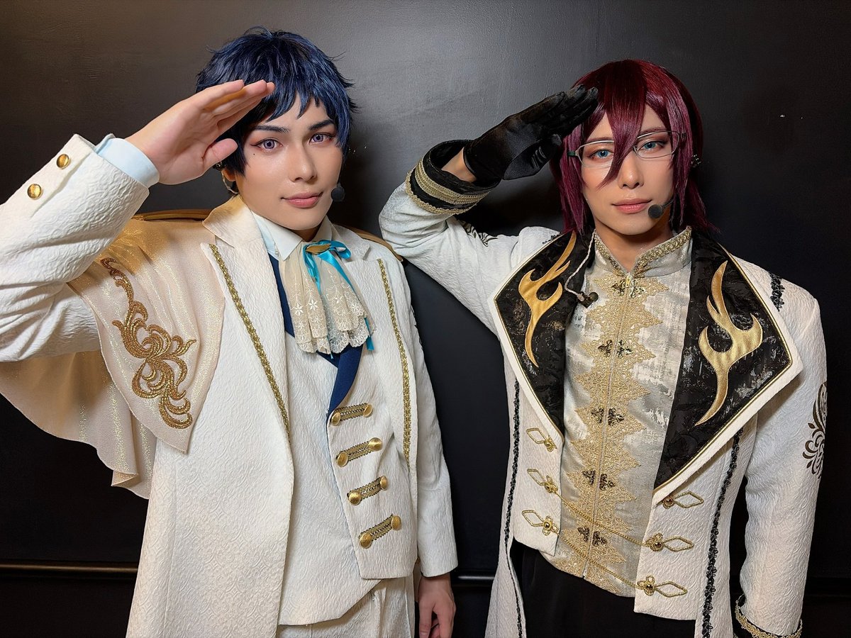 729Yuta's tweet photo. お昼公演ありがとうございました🕊

茨と撮りました。
白くてお揃いの衣装みたいで…………
茨も喜んでいると思います。 https://t.co/068N1SiPu0