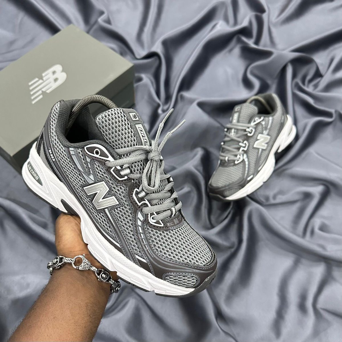 _E_vonn's tweet photo. New Balance 740 “Slate Grey” 🥶

60,000 naira (40-45)
✨FREE DELIVERY NATIONWIDE✨

Pleaseeeeeee retweettttt🥹🙏🏾 https://t.co/GPuyBFOa8T