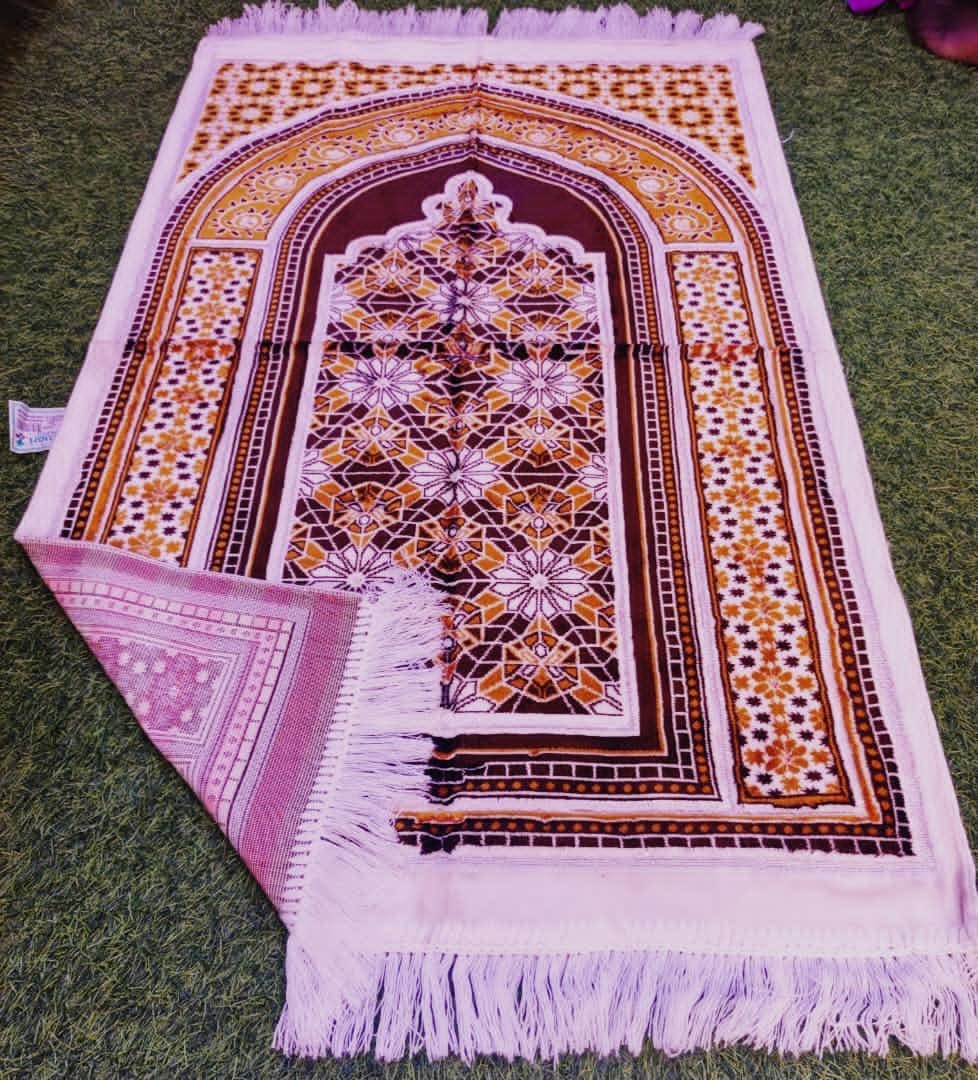 dakingareee's tweet photo. New Stock 
Prayer 🤲🏼 Mat
Price : 11k
📍Kano 
📞 09067580268 https://t.co/PHmNH9uLoo