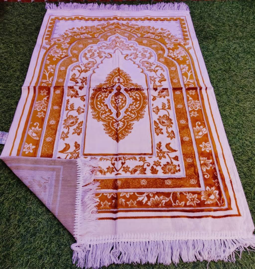 dakingareee's tweet photo. New Stock 
Prayer 🤲🏼 Mat
Price : 11k
📍Kano 
📞 09067580268 https://t.co/PHmNH9uLoo