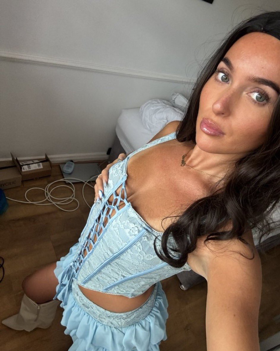 ServeSeIene1's tweet photo. Online and available for sessions all day.ππ
Let me Tease and Humiliate u losers. DM me.
Footworship , Joi , Cei , Sph , Cuckolding and Humiliation.
#Findom Feet #Femdom FaceTime Camsession #Paypig Finsub Cuck #Nsfw #Nsfwtwt #Footsub #humiliation cei sph joi cbt ass #worship https://t.co/MByiHjVl7Y