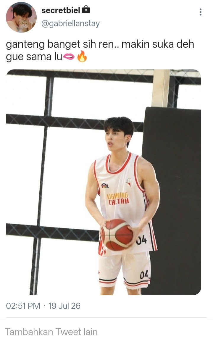 ssadipta_'s tweet photo. One - AU pondphuwin si centil milik ketua basket 🏀💅🏻 

~yang awalnya tidak terbiasa dengan kehadiran dia.. perlahan terbiasa akan kehadirannya ~
#pondphuwin https://t.co/9A7FNsveCZ