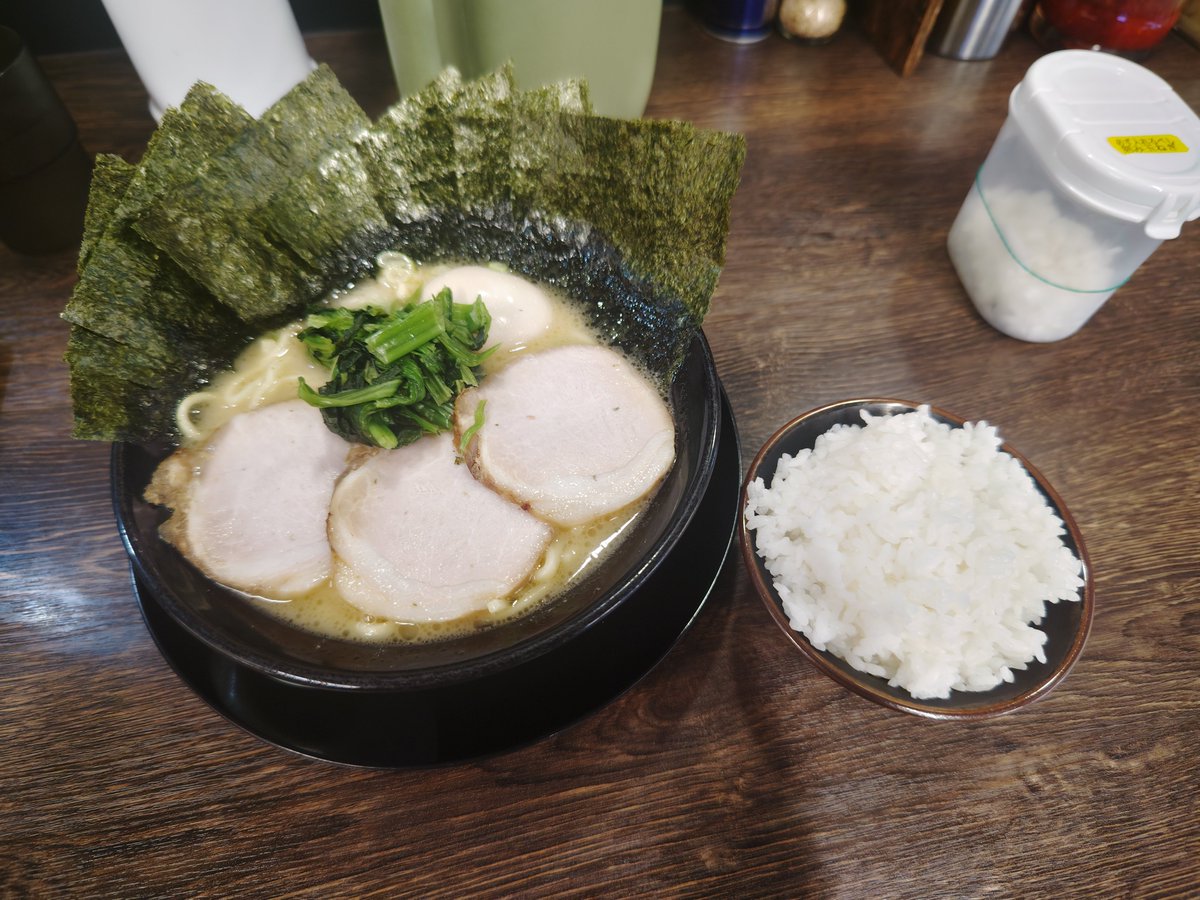dog1973's tweet photo. いただきます。
#FTAラーメン部 https://t.co/xretjaHG2I