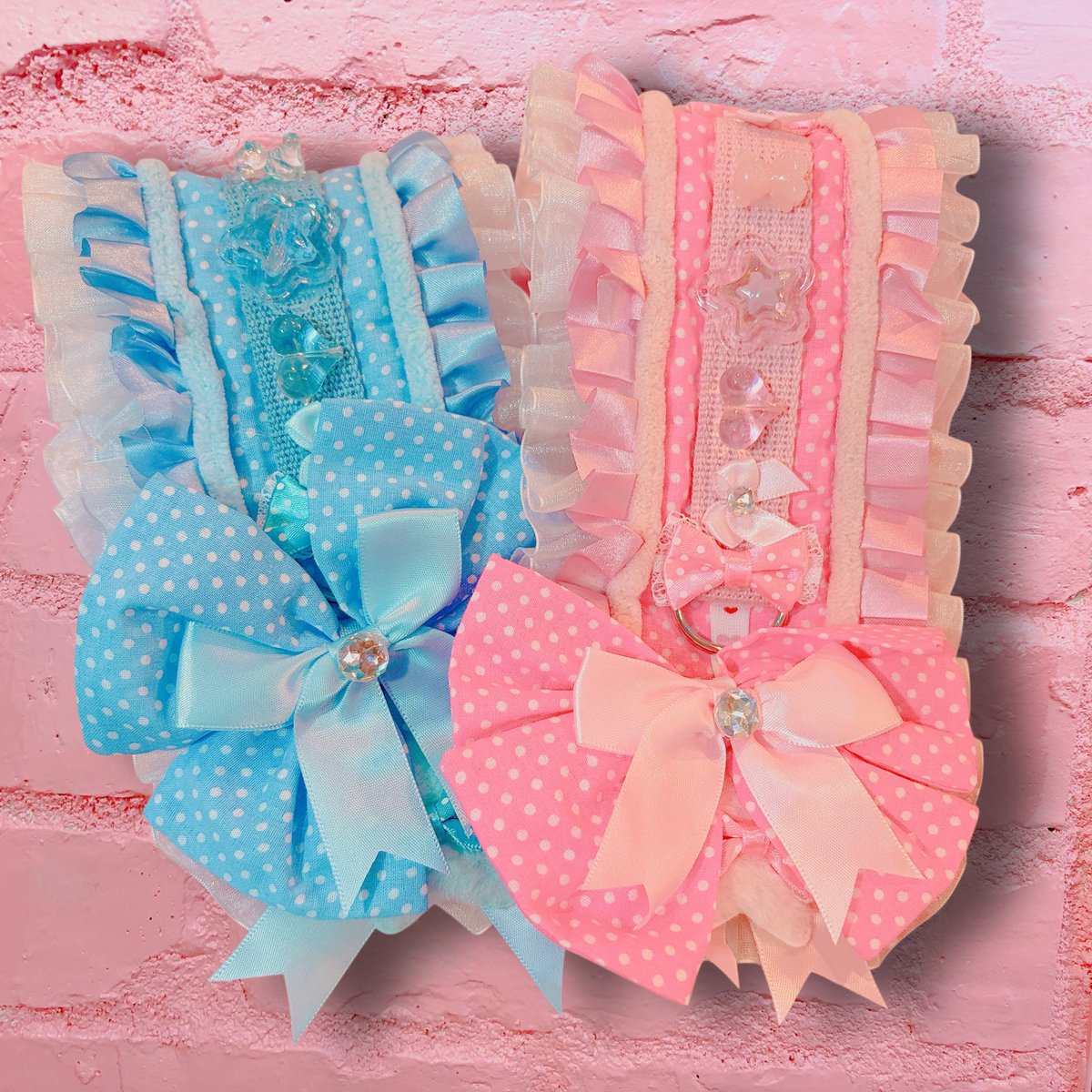 UiceIce's tweet photo. 【hug♡house新商品🌈🫶】

ANCOTTONさま🎀🧸
@an__1222__ 

フリフリ衣装にもぴったりな
ツインリボン🎀
ゆめかわカラーや
推しカラーでたくさん
納品いただきました❤️💚💙

ヘドレもドットがたまらなく
kawaii🥹🫧 https://t.co/6BFVprlbaE