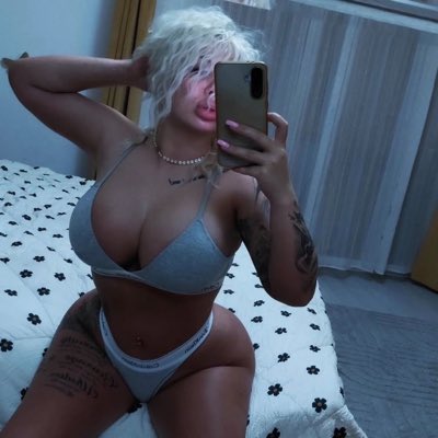 annacatalinaof's tweet photo. #NewProfilePic https://t.co/8SqEiszecO