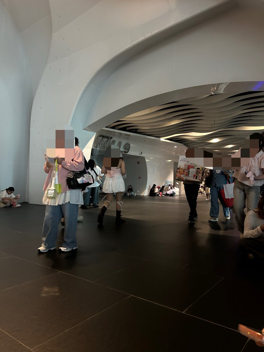 n_najd0742's tweet photo. มารับได้เลยรับอยู่เยื่องๆ Hall9 ค่าา
#NCTJNJM_FANMEETING_TOUR_in_BKK   #NCTJNJM_FANMEETING_TOUR_BANGKOK #NCTJNJM_FANMEETING_TOUR #NCTJNJM_FANMEETING_TOUR_DUALITY https://t.co/PNEU4Dl5yB