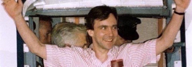 FXMC1957's tweet photo. 8 August 1991. John McCarthy, a British TV producer and journalist, was released after 5 years in captivity. He had been kidnapped in April 1986 by Islamic terrorists in Lebanon. https://t.co/N9XaZeNjUG
