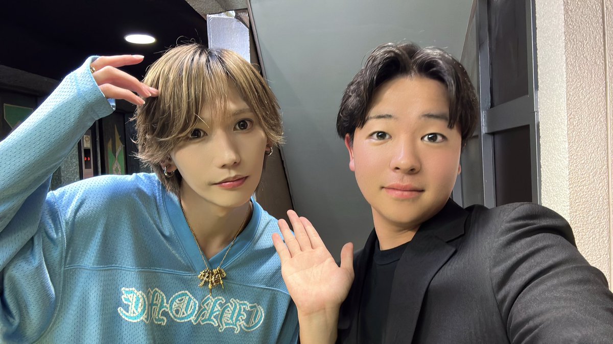 Ryusei_Riogroup's tweet photo. ようさん！
いつも大丈夫か？なんか心配なこととか不安なことがあったら俺にすぐ言ってくれよ！って声かけてくれる優しい先輩！
本当に恵まれた環境で働かせていただきありがとうございます☺️
ホストとして活躍するので改めて応援のほどよろしくお願い致します！
#ホストコール
#ラストコール
#龍征 https://t.co/3zCel1DO5V