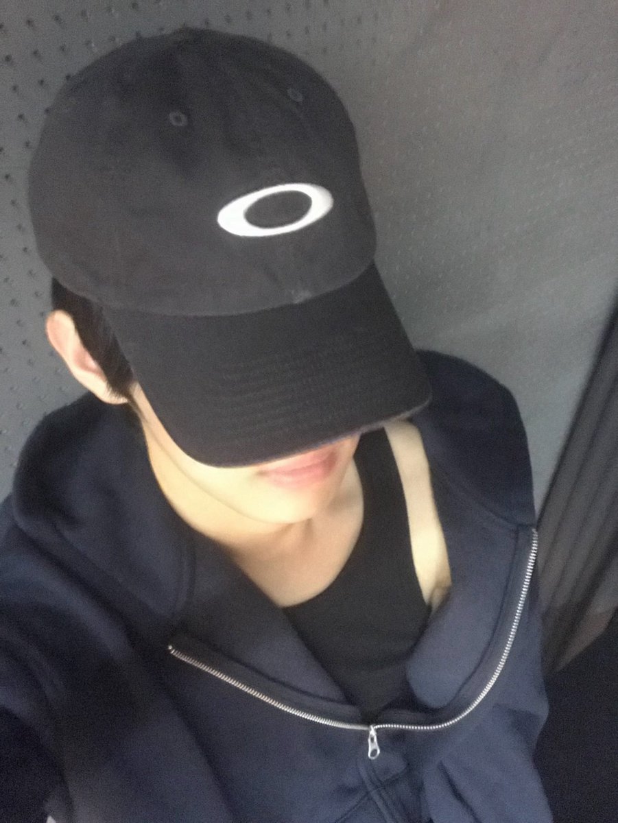 yonghoonidid's tweet photo. Today I am an innocent victim being held hostage by the heat index... https://t.co/SBmcbDU3Bl