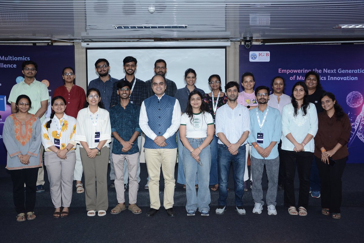 RajeshPandeyLab's tweet photo. And opportunity to say thank you to the #INGENHOPE lab members (albeit 60% of the whole lab strength) who worked in different capacities to implement the Single Cell Multiomics hands-on workshop successfully. https://t.co/Jmu9jaVb6B