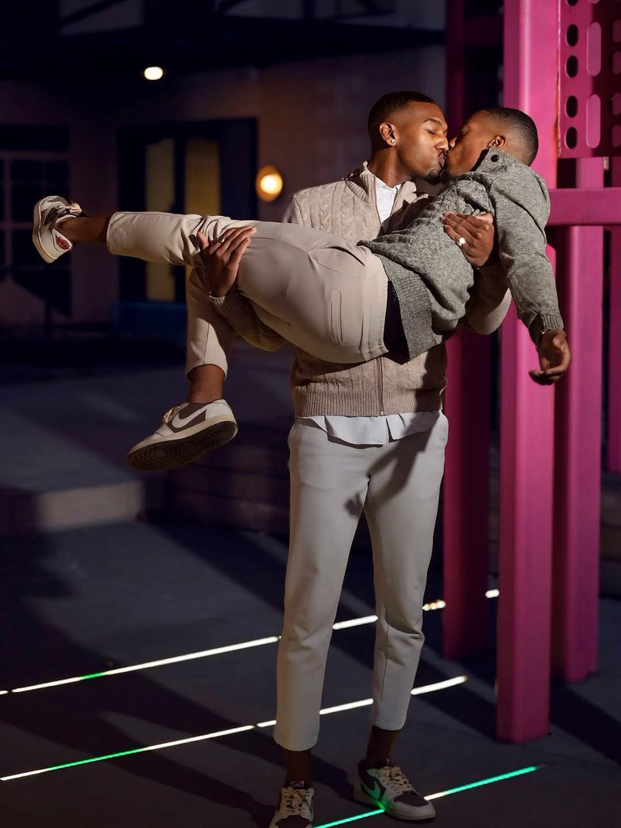 karaboangel_'s tweet photo. Show me a more adorable couple 🥹🥵👨🏽‍❤️‍👨🏾🌈 https://t.co/oUjaCLP7o2