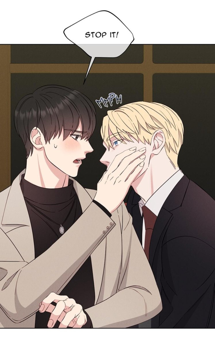 blwithhani's tweet photo. bro really covered a vampire's mouth like he's a lil puppy 😭😭 https://t.co/dhyLn4IDii