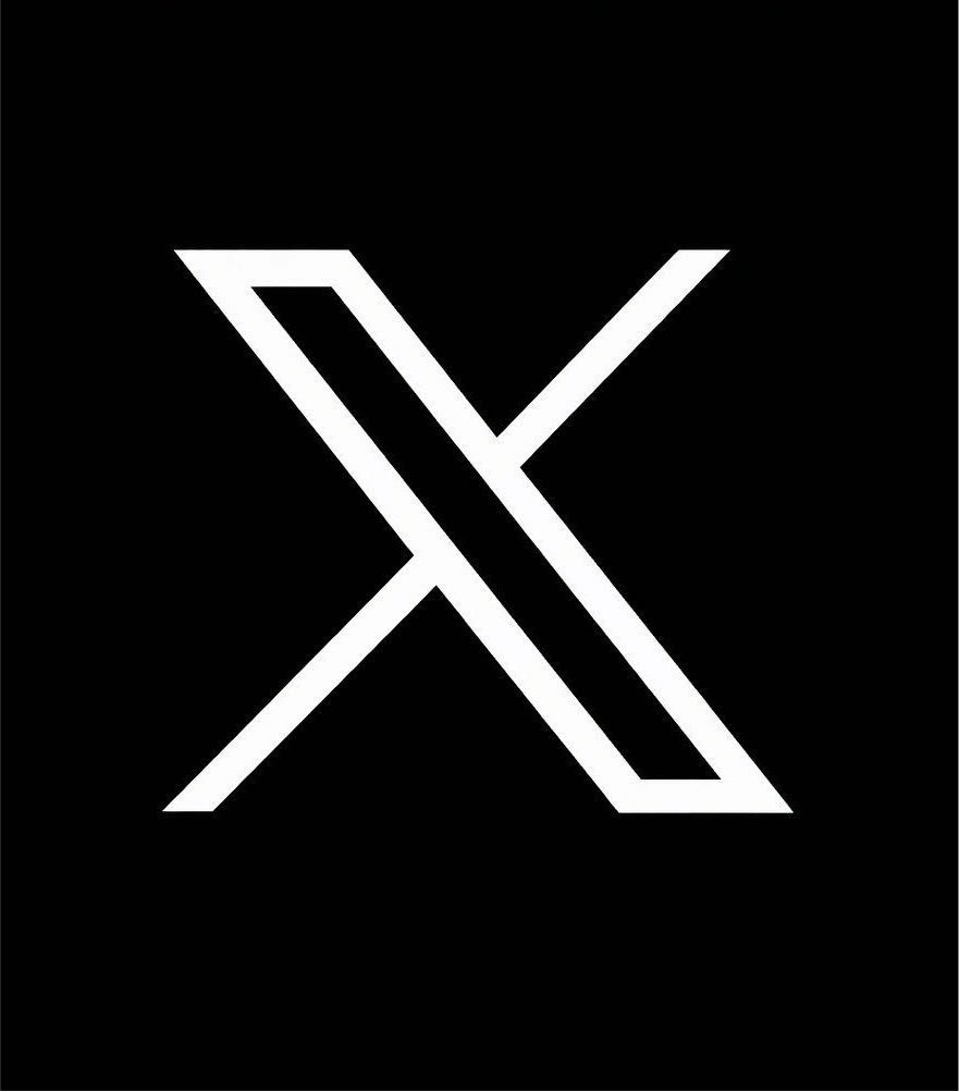 _Firdevs_i_A_Ia's tweet photo. X "para kazanma" olayını sonlandırdı.

Yapılacak olan değişiklikle yalnızca orijinal içerik üretenlere ödeme yapılacak.
Sanki veriyordu da...

📌 Programa katılmak için gerekenler:
✅ En az 18 yaşında olmak
✅ Premium, Premium+ veya Premium Business abonesi olmak
✅ En az 500 doğrulanmış takipçiye sahip olmak
✅ Son 90 günde en az 500.000 doğrulanmış Ana Sayfa gösterimi almak
✅ Yanıtlardan gelen gösterimler bu 500 bin hesabına dahil değil
✅ Hesabın X kurallarına uygun durumda olması
✅ Düzenli olarak özgün içerik paylaşmak

💰 Peki para nasıl kazanılacak?
Yeni sistemde kazanç, paylaştığınız özgün içeriklerin Premium kullanıcılar tarafından Ana Sayfa akışında aldığı nitelikli gösterimlere göre hesaplanacak.

Bir gösterimin sayılabilmesi için içeriğin en az %50’sinin ekranda görünmesi gerekiyor. Aynı kişinin aynı gönderiyi tekrar tekrar görüntülemesi, reklamla alınan görüntülenmeler, bot veya yapay olarak oluşturulan trafik gelir hesabına dahil edilmiyor.

X neyi "orijinal içerik" olarak kabul ediyor?
Kendi yazdığınız analizler, yorumlar, videolar, görseller ve makaleler program kapsamında değerlendirilebiliyor.

Başka bir haberi paylaşmanız da otomatik olarak sorun değil. Eğer habere kendi yorumunuzu, analizinizi, uzmanlığınızı veya farklı bir bakış açısını ekliyorsanız X bunu orijinal içerik olarak kabul edebiliyor.

Ama şunlar gelir üretmeyecek:
* Başkasının gönderisini kopyalayıp paylaşmak
* Birkaç kelime değiştirerek yeniden paylaşmak
* Başka platformlardan video indirip yüklemek
* Sadece başkalarının içeriklerini bir araya getirmek
* Otomatik araçlarla oluşturulan/paylaşılan içerikler
* Yanıltıcı içerikler

Ödemeler nasıl olacak?
Ödemeler iki haftada bir yapılacak ve minimum ödeme eşiği 30 dolar olacak. Ödeme almak için Stripe hesabı veya uygun kullanıcılarda X Money hesabı bağlanması ve kimlik doğrulamasının tamamlanması gerekiyor.

Takvim de değişiyor:

X, 7 Ağustos 2026 itibarıyla eski Gelir Paylaşımı programına yeni başvuru kabul etmeyi bıraktı. Mevcut sistem 7 Eylül’de sona erecek. 8 Eylül 2026’dan itibaren mevcut gelir paylaşımı üyeleri yeni Orijinal İçerik Ödülleri programına başvurabilecek.