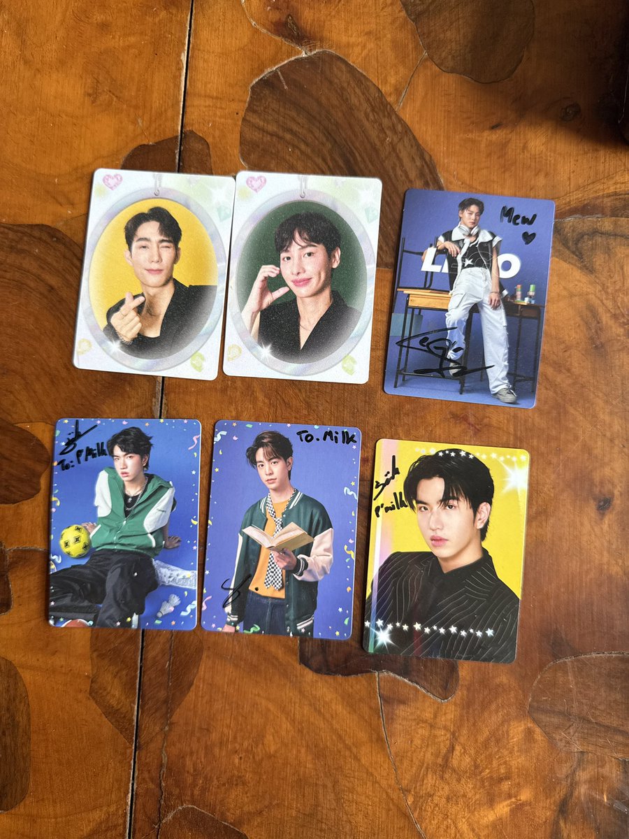 JKL97ML2's tweet photo. WTS

💘Secret back in color
ฟอส ใบละ 600 บาท
กัน ใบละ 350 บาท

การ์ด sign ติดชื่อ
ซีคีน ใบละ 250 บาท

📮ค่าส่ง 40 
#ตลาดนัดgmmtv #ตลาดนัดGMM
#seakeen #forcebook #offgun https://t.co/aRbbwQxaPg
