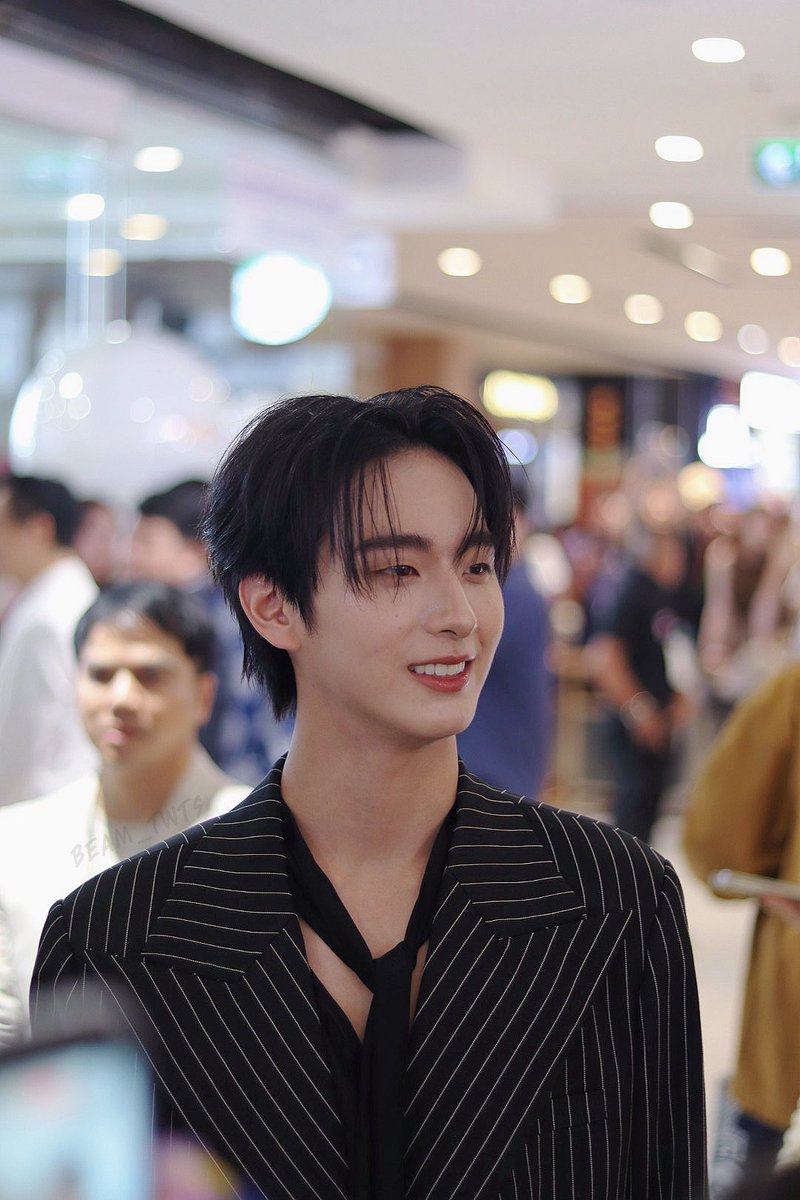 sunflowmb's tweet photo. ลูกผมหล่อมาก
#ATLASth #ATLAS_t #TadATLAS https://t.co/sCZJaH6N9s