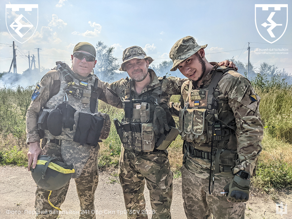 130_tro's tweet photo. Без зв'язку немає управління. Без управління — немає перемоги

Зі святом, побратими-зв'язківці! Дякуємо за професіоналізм, витримку й невидиму для більшості роботу, без якої неможливі бойові рішення та Перемога. Чистого ефіру, надійного сигналу й більше приводів для усмішок! 📡 https://t.co/v5njSy7auk