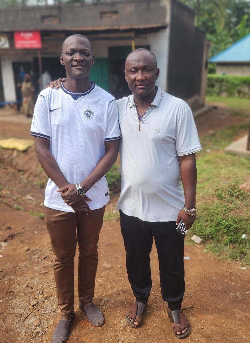 kigayi_ben's tweet photo. This morning I was delighted to meet my brother Kato Umar, who spent six years in prison for supporting National Unity Platform NUP and HE Bobi Wine, needs our help.
0745172122/0795464771 (Nankya Annet)
#WeCanDoThis
#NUP
#BobiWine
#Solidarity https://t.co/DPwS4rD2FF