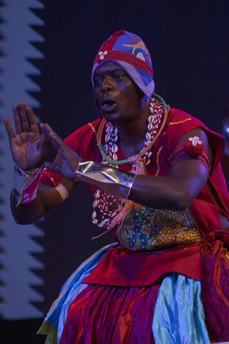 Festivalsdusud's tweet photo. BENIN VODUN – L’AME DE L’AFRIQUE
VODÚN DE BENÍN – EL ALMA DE ÁFRICA

Les traditions du Bénin sont un mélange riche de rites spirituels, de festivals, de pratiques sociales et de savoir-faire ancestraux qui façonnent l'identité culturelle du pays. https://t.co/1mGPzUm1qx