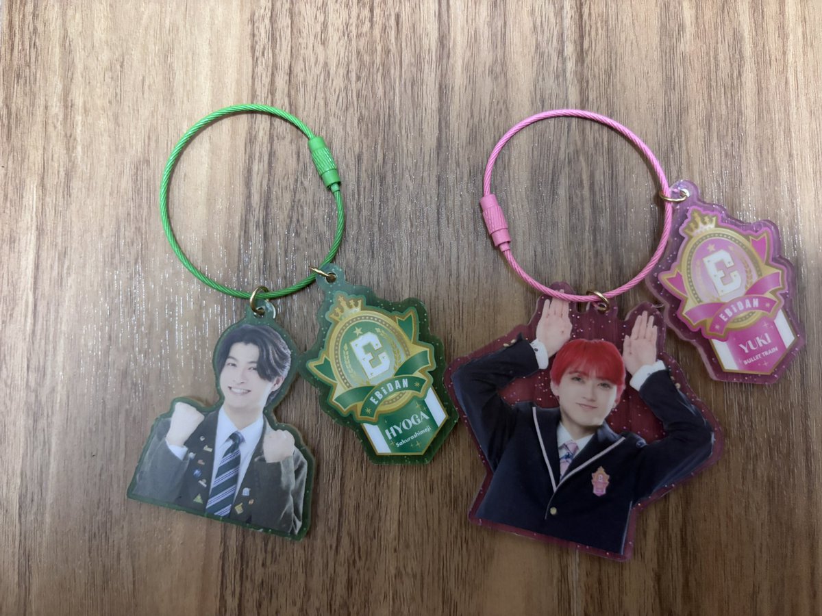 2o7tl's tweet photo. EBiDAN THE LIVE 2026 15th Anniversary 
エビライ アクキー 交換

譲:超特急ユーキ、sakurashimeji高田彪我
求:M!LK吉田仁人、ONE Ｎ’ ONLY EIKU

名古屋市内手渡しまたは郵送での取引希望です。
お心当たりある方お気軽にご連絡ください
#EBiDAN交換 https://t.co/grlkpwSrcJ