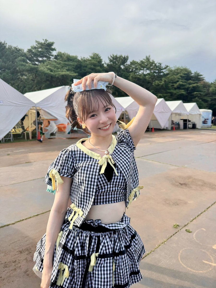 Kuranoo_Narumi_'s tweet photo. #LuckyFes
AKB48はウイングステージでした🪽✨
夏曲いっぱい、
最高に盛り上がって
暑くて厚くて熱かったです😎🔥
会場にお越しの皆さん！
配信をご覧の皆さん！
本当にありがとうございました！！！ https://t.co/99YvoAM9bw
