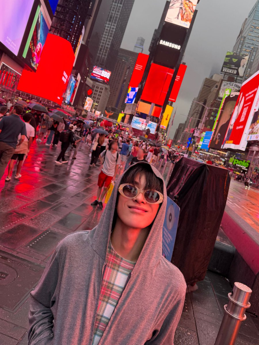 zhaoyufancokr's tweet photo. [260808] #KEONHO #건호 Instagram Update

“time square strolls” https://t.co/FNwYDQ2fgk