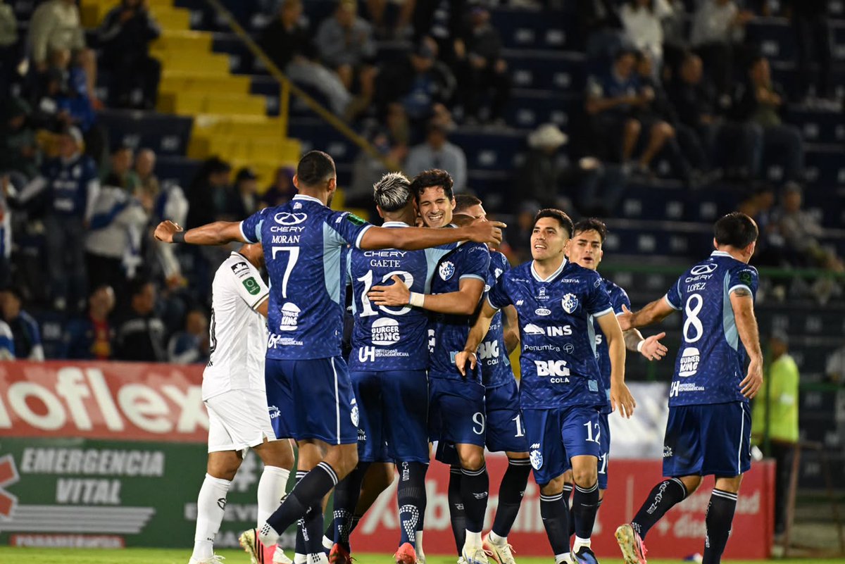 alpiedeldeporte's tweet photo. FINAL: #Cartaginés 2-1 #SportingFC https://t.co/LNJmfwtowk