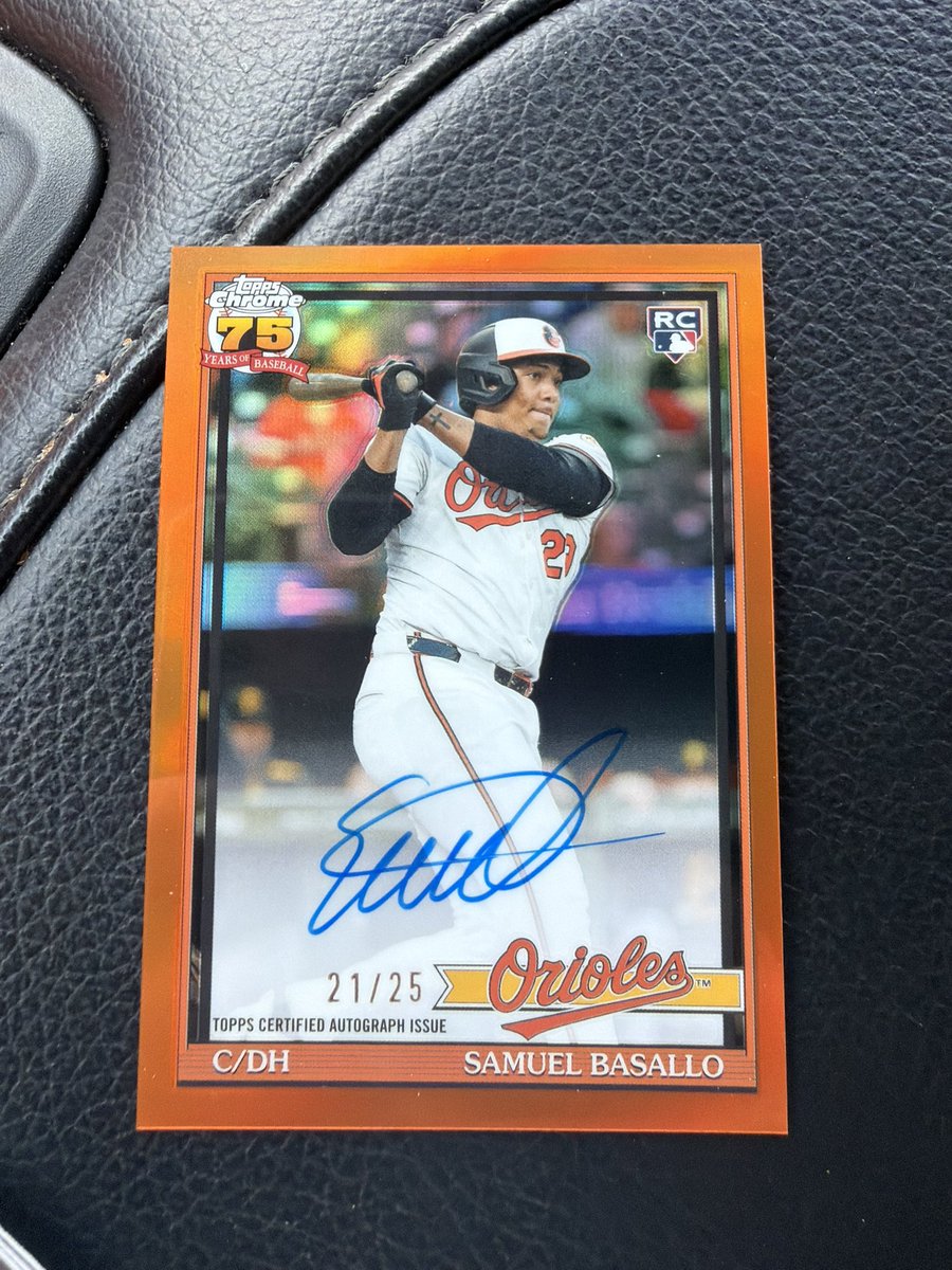 RandallWebb950's tweet photo. @Topps https://t.co/reObAUU6iJ