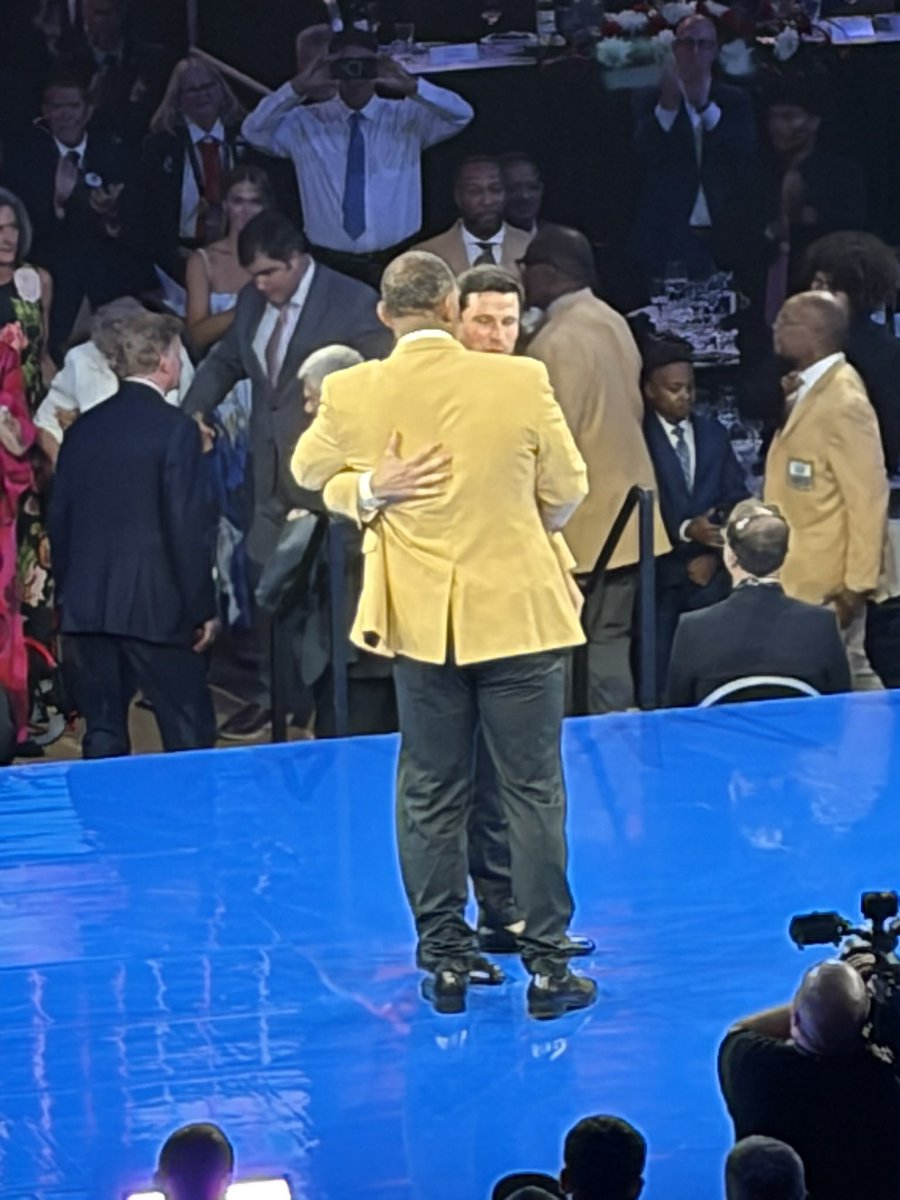 HitwomanTV's tweet photo. Proud to witness a Golden night at @ProFootballHOF for Luke and the @Panthers…
#lukekuechly #goldjacketdinner #keeppounding https://t.co/PossG82Fzy
