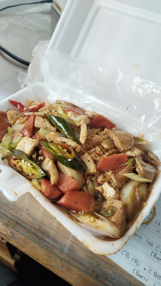 pearldummp's tweet photo. Enak banget plisss😭
Haruskah aku memulai maraton menu di resto ini https://t.co/7Qz2MVRXak
