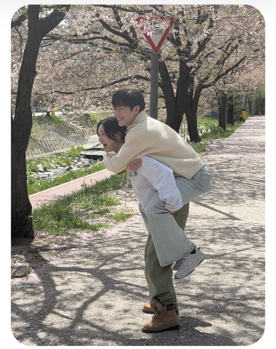 ilikehandsomee's tweet photo. <너 말고 다른 연애> 서강준 안은진
ㄴ 남궁미도 미공개 커플사진♡ https://t.co/EQPNBmjXim